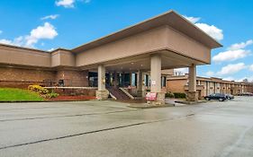 Comfort Inn & Suites Pittsburgh Fox Chapel